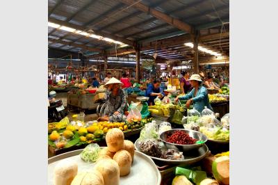 Local market - Binh Minh - Vietnam - 24.04