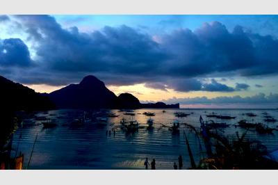 Sunset over the beach - El Nido - Philippines - 17.05